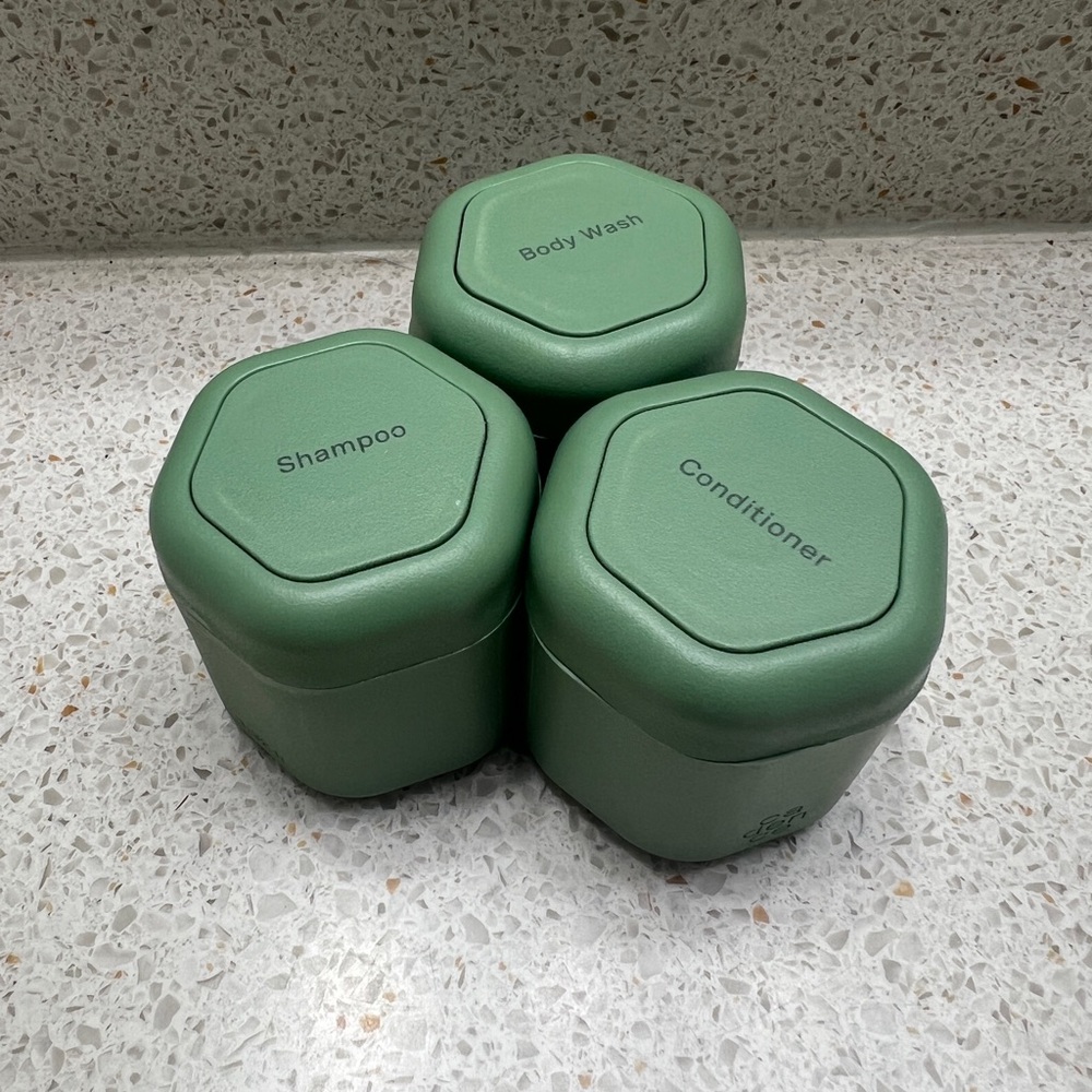 Cadence capsules 1.32 oz shower set - eucalyptus